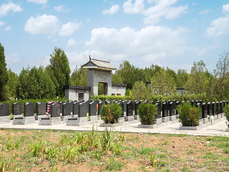 天津玉佛寺寝宫墓地电话是什么呢？选购墓地要注意什么？